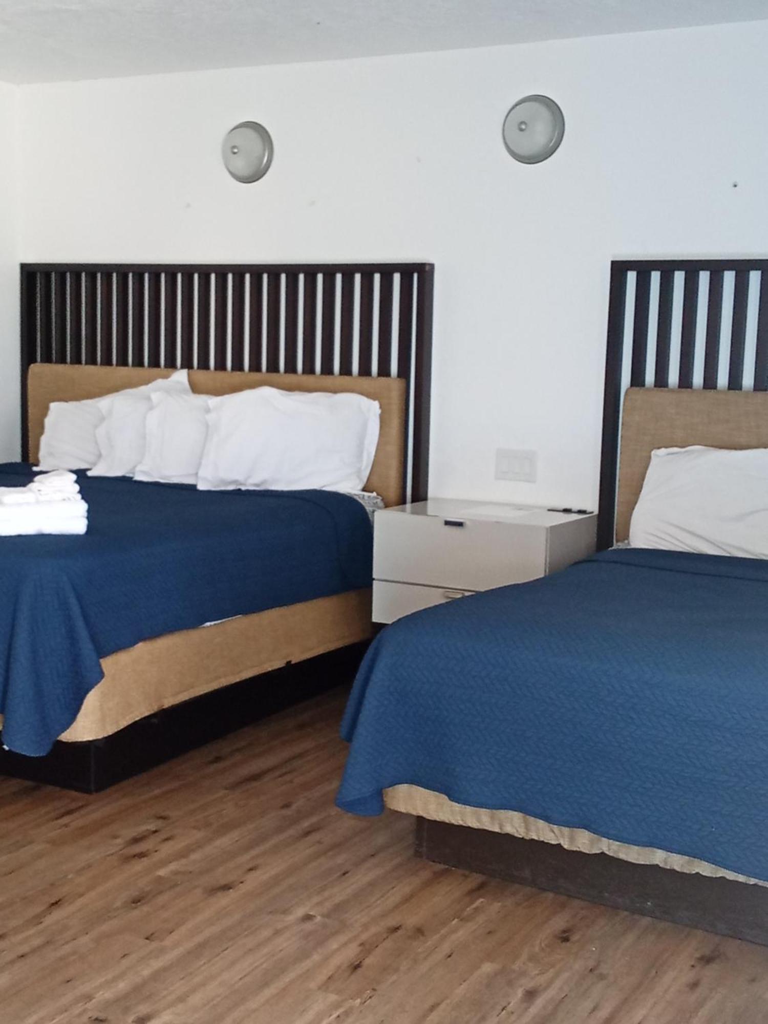 Budget Inn Of סברינג מראה חיצוני תמונה